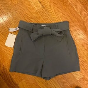 NWT Wilfred Tie Front Short (Jallade Short)